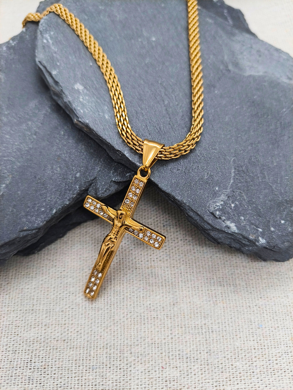 Dije Cristo Piedras